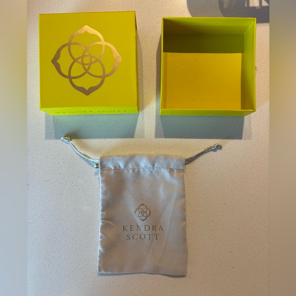 Kendra Scott Jewelry Box